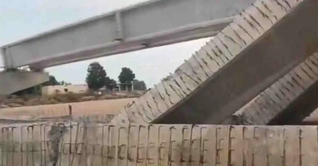 तेलंगाना के पेद्दापल्ली में निर्माणाधीन पुल ढह गया
