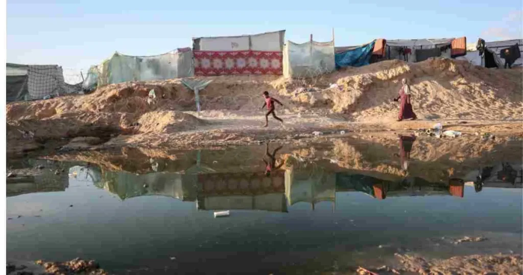 गाजा में जल अवसंरचना पर संघर्ष का प्रभाव